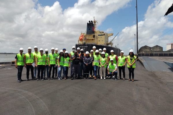 Alunos de Engenharia da UEPB visitam Porto de Cabedelo